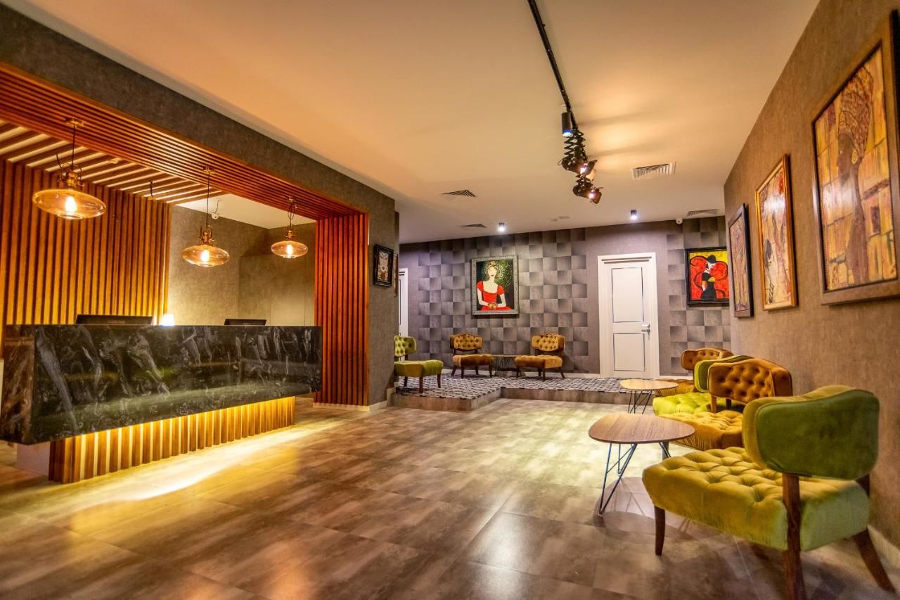 Отель Gallery Art Hotel Тбилиси-30