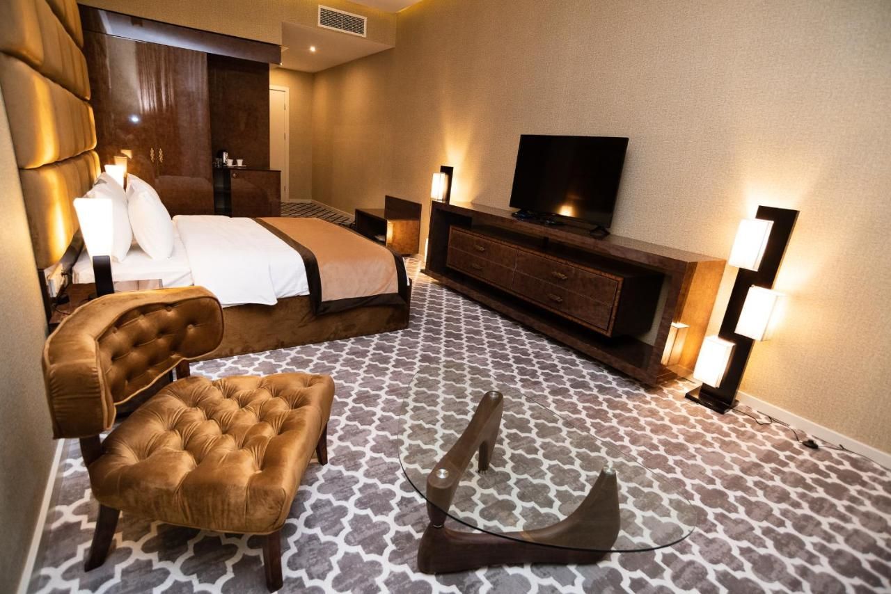 Отель Gallery Art Hotel Тбилиси-10