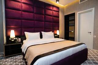 Отель Gallery Art Hotel Тбилиси Представительский люкс-1