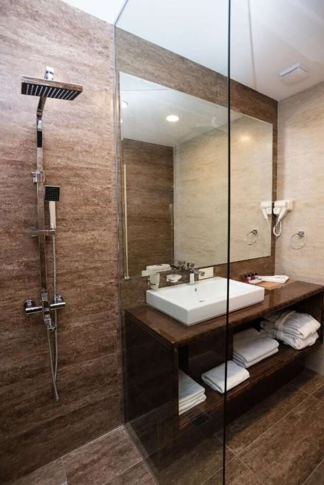 Отель Gallery Art Hotel Тбилиси-4